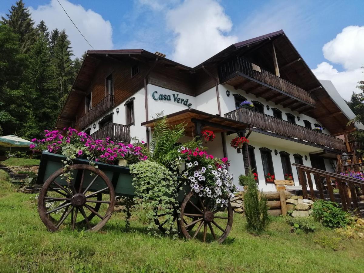 Casa Verde Voronet Esterno foto