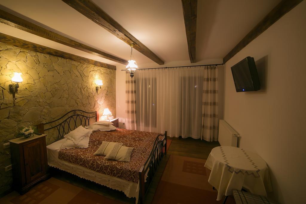 Casa Verde Voronet Esterno foto