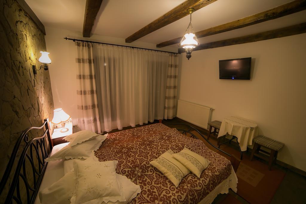 Casa Verde Voronet Esterno foto