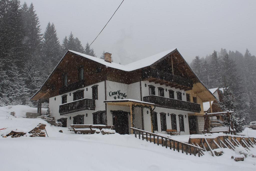 Casa Verde Voronet Esterno foto
