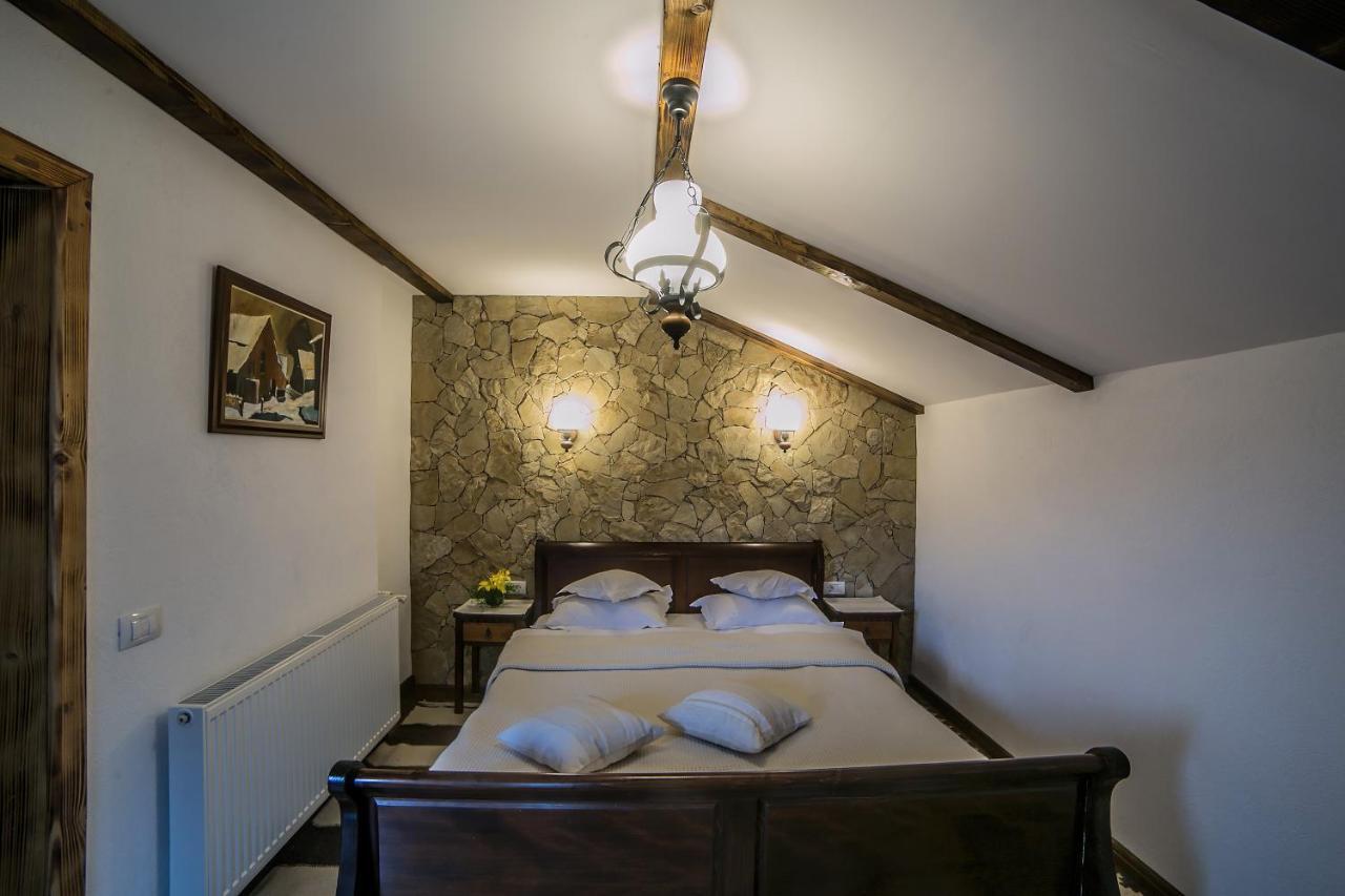 Casa Verde Voronet Esterno foto