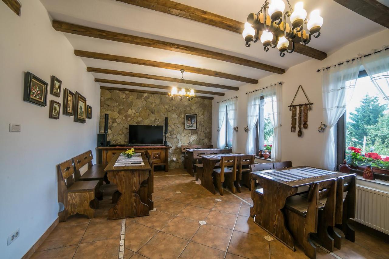 Casa Verde Voronet Esterno foto