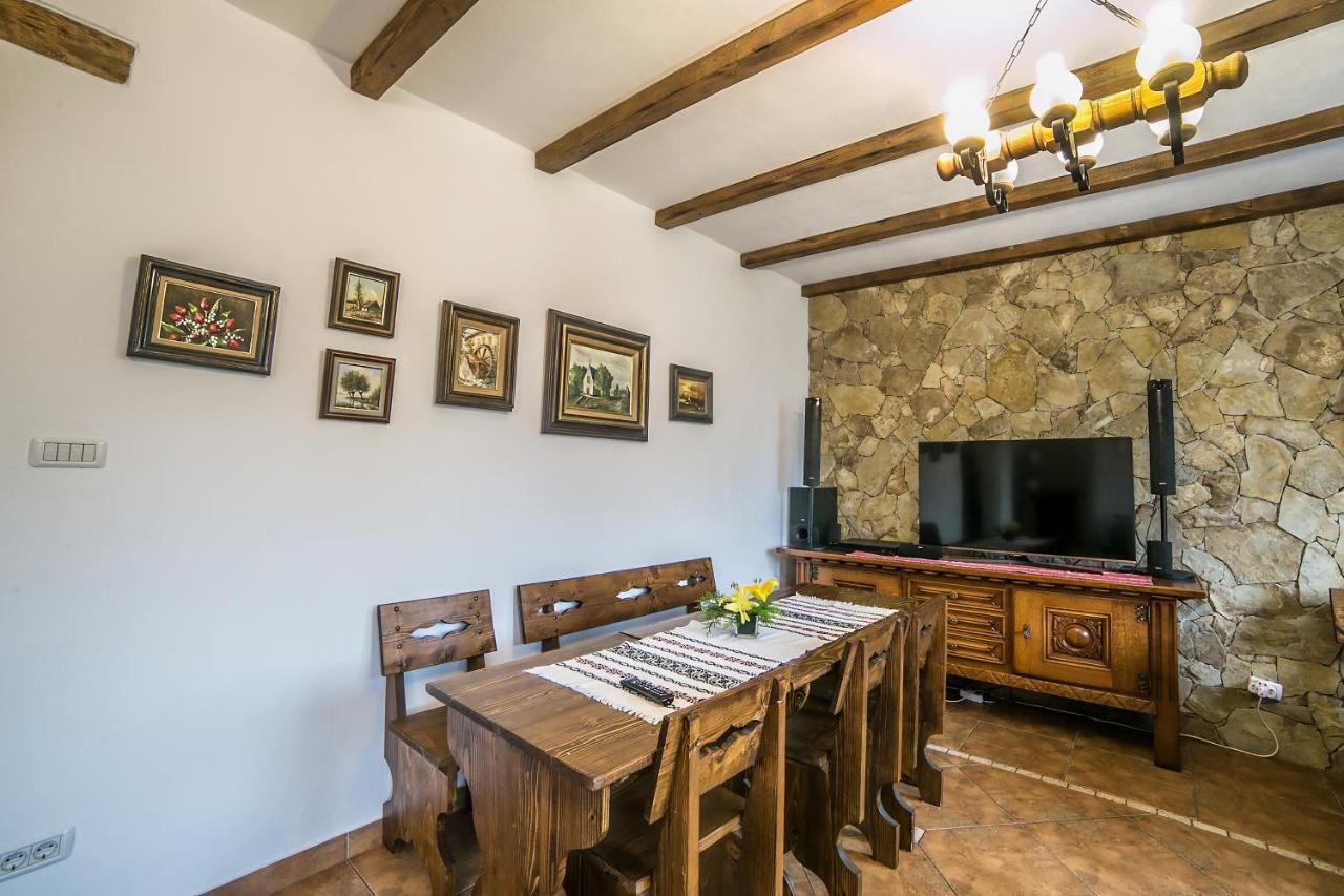 Casa Verde Voronet Esterno foto